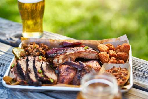 8 Best BBQ Joints in Kansas!