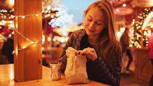 13 Best Holiday Shopping Destinations in Kansas!